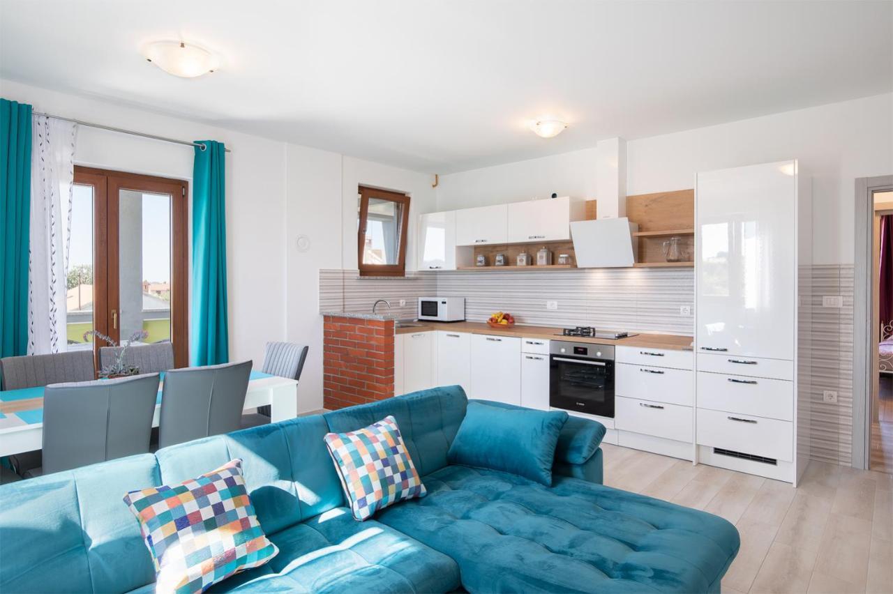 PUY Kaylie Apartment מראה חיצוני תמונה