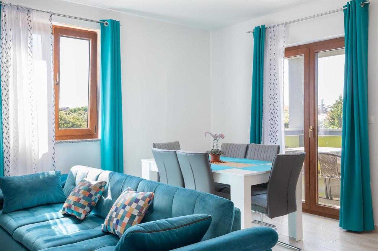 PUY Kaylie Apartment מראה חיצוני תמונה