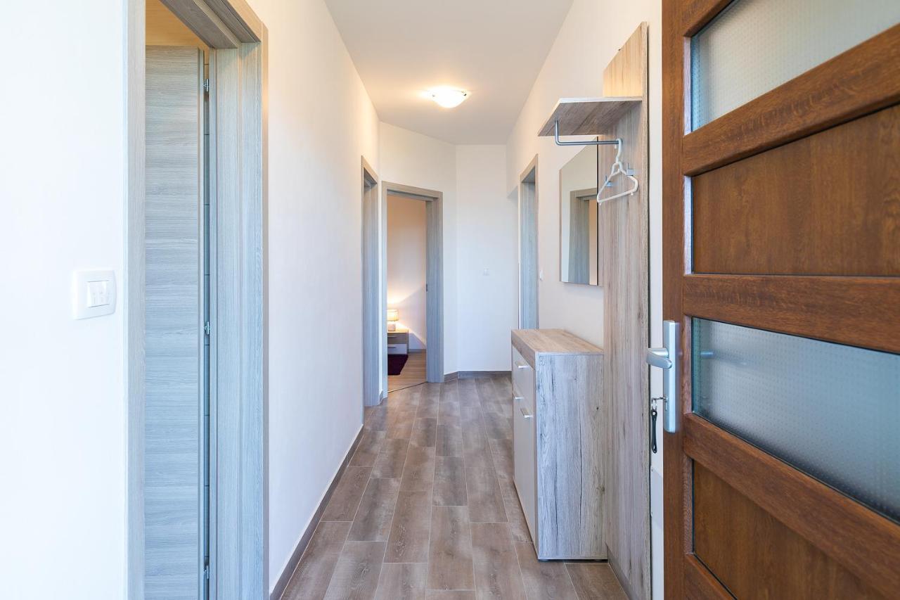 PUY Kaylie Apartment מראה חיצוני תמונה